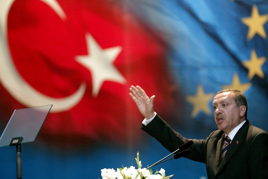 تبیین هویت ترکیه نسبت به اتحادیه اروپا 