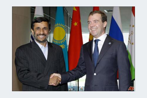 دیدار احمدی‌نژاد – مدویدیف، فرصتی برای «واقع‌نگری»