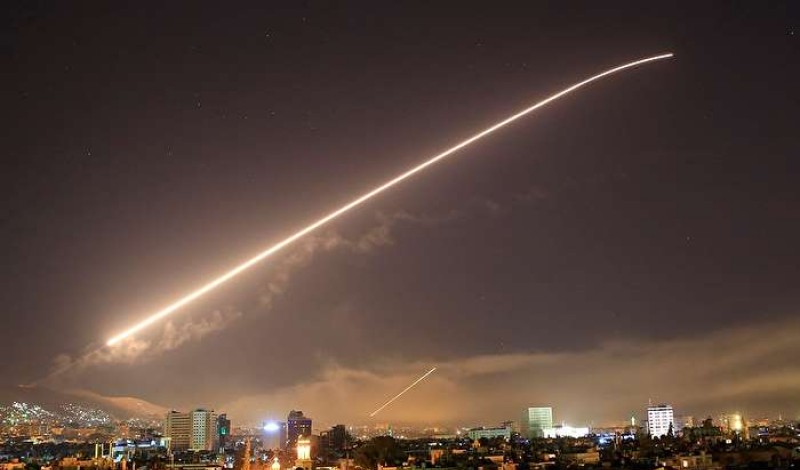  نگاهی به دلایل و پیامدهای حمله موشکی آمریکا، انگلیس و فرانسه به سوریه